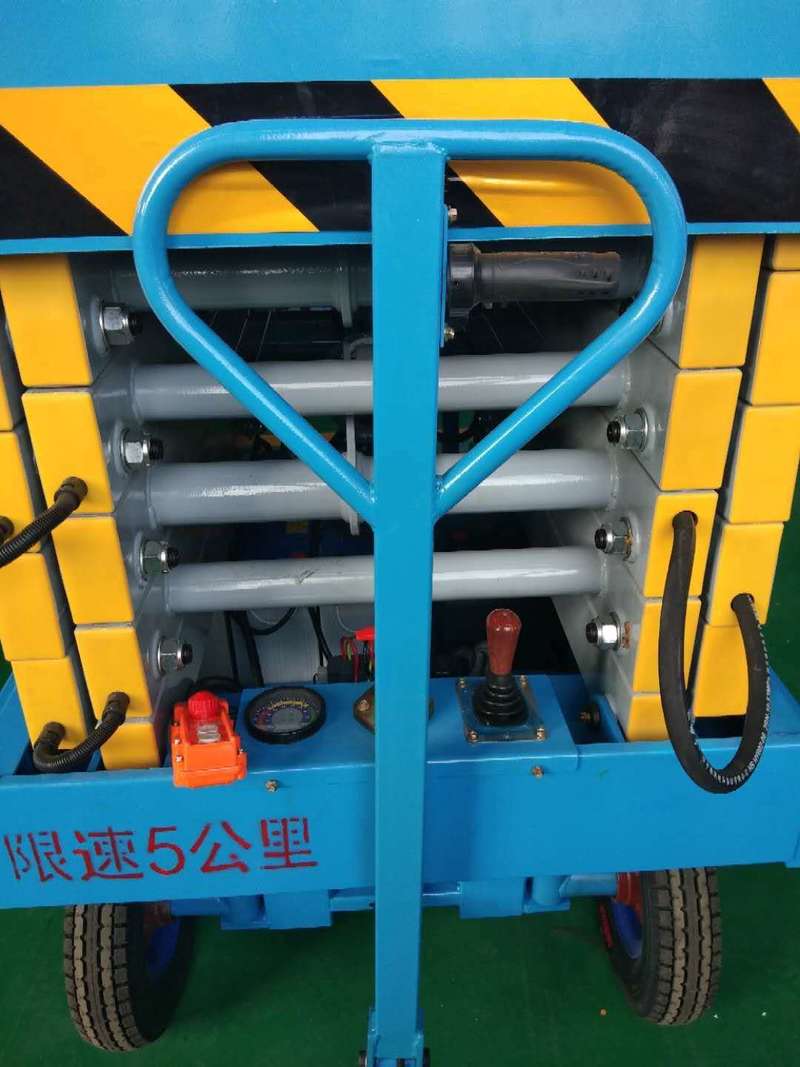 宁德辅助行走式升降平台